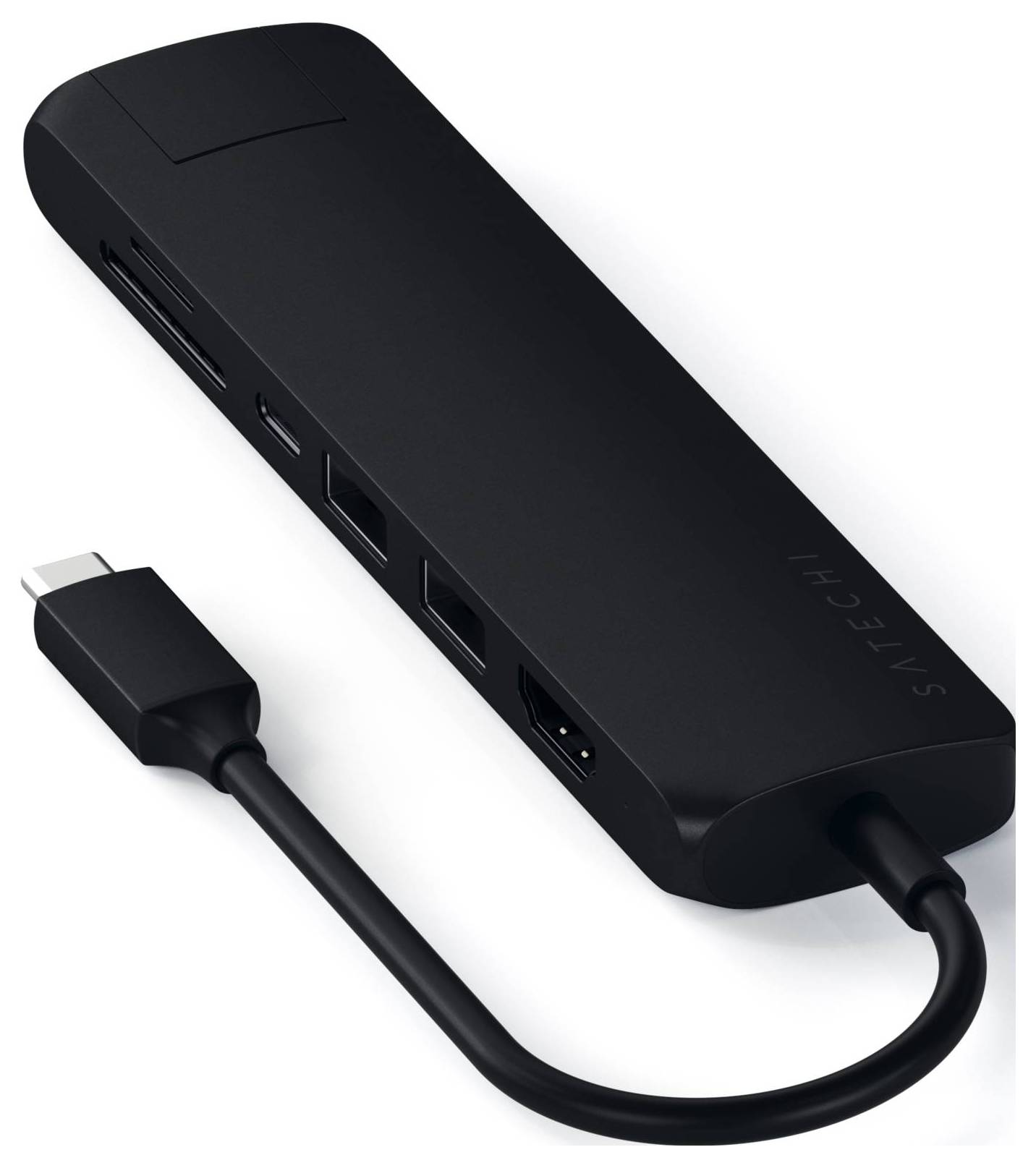 Czarny hub USB-C z wieloma portami, w tym USB, HDMI i czytnik kart SD. Używany do rozszerzenia możliwości podłączenia w laptopie.