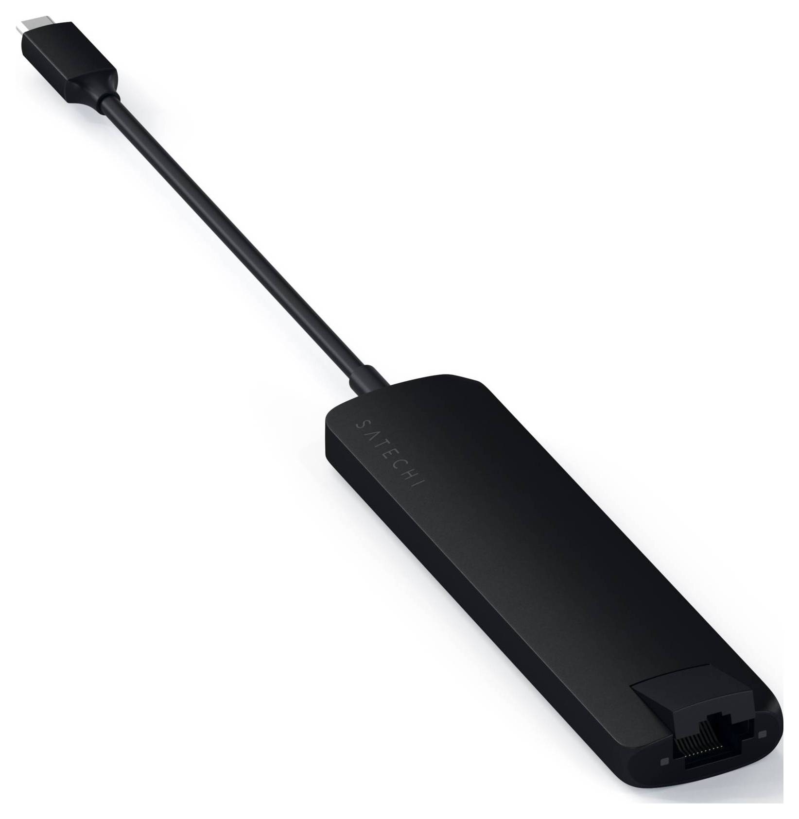 Kompaktowy, czarny adapter USB-C na Ethernet o smukłej konstrukcji, idealny do podłączania nowoczesnych urządzeń do sieci przewodowej.