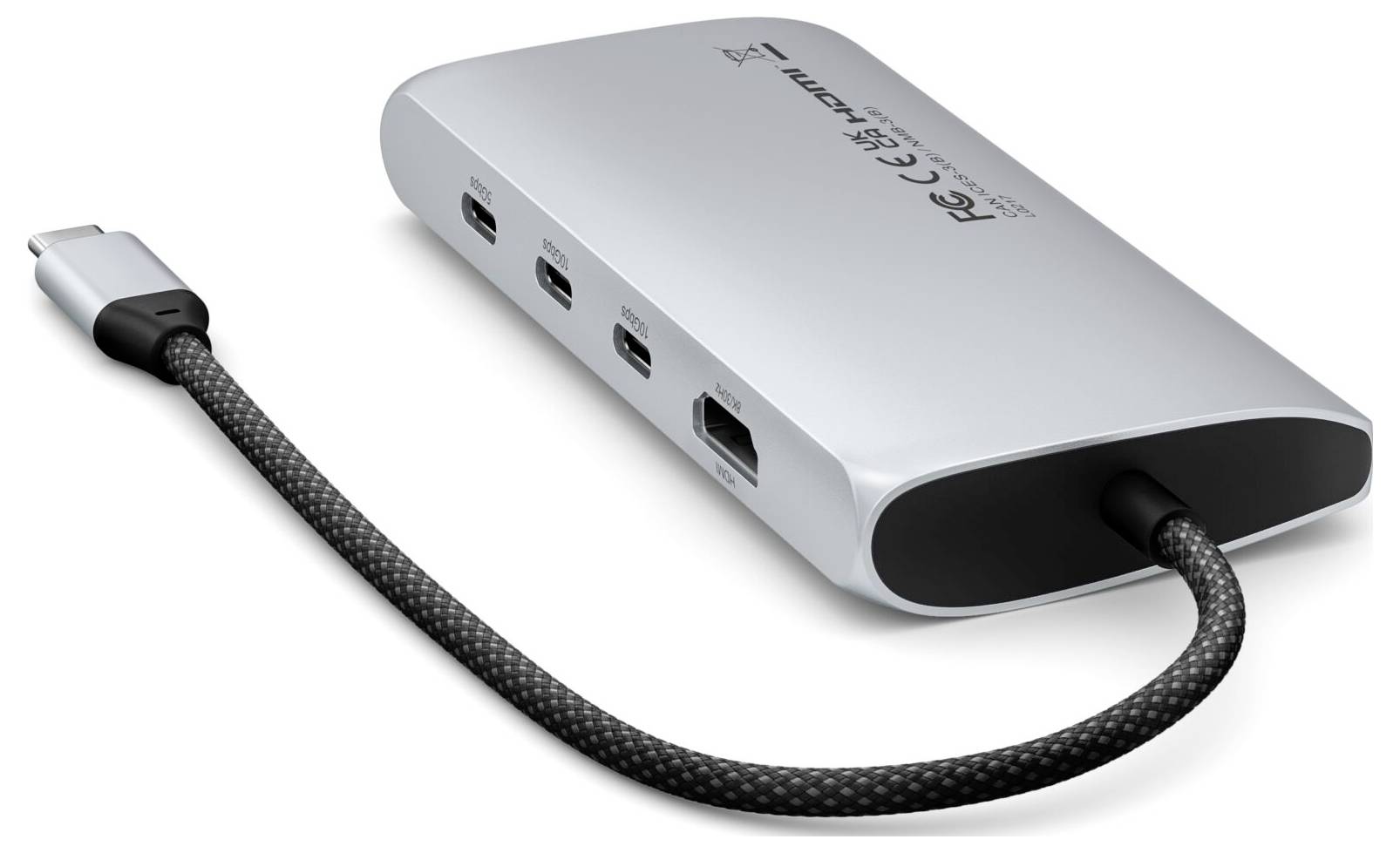 Srebrny hub USB-C z wieloma portami, w tym HDMI i USB-A, łączy się za pomocą plecionego kabla.