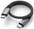 Pleciony kabel USB-C z srebrnymi złączami, przeznaczony do ładowania i przesyłania danych.