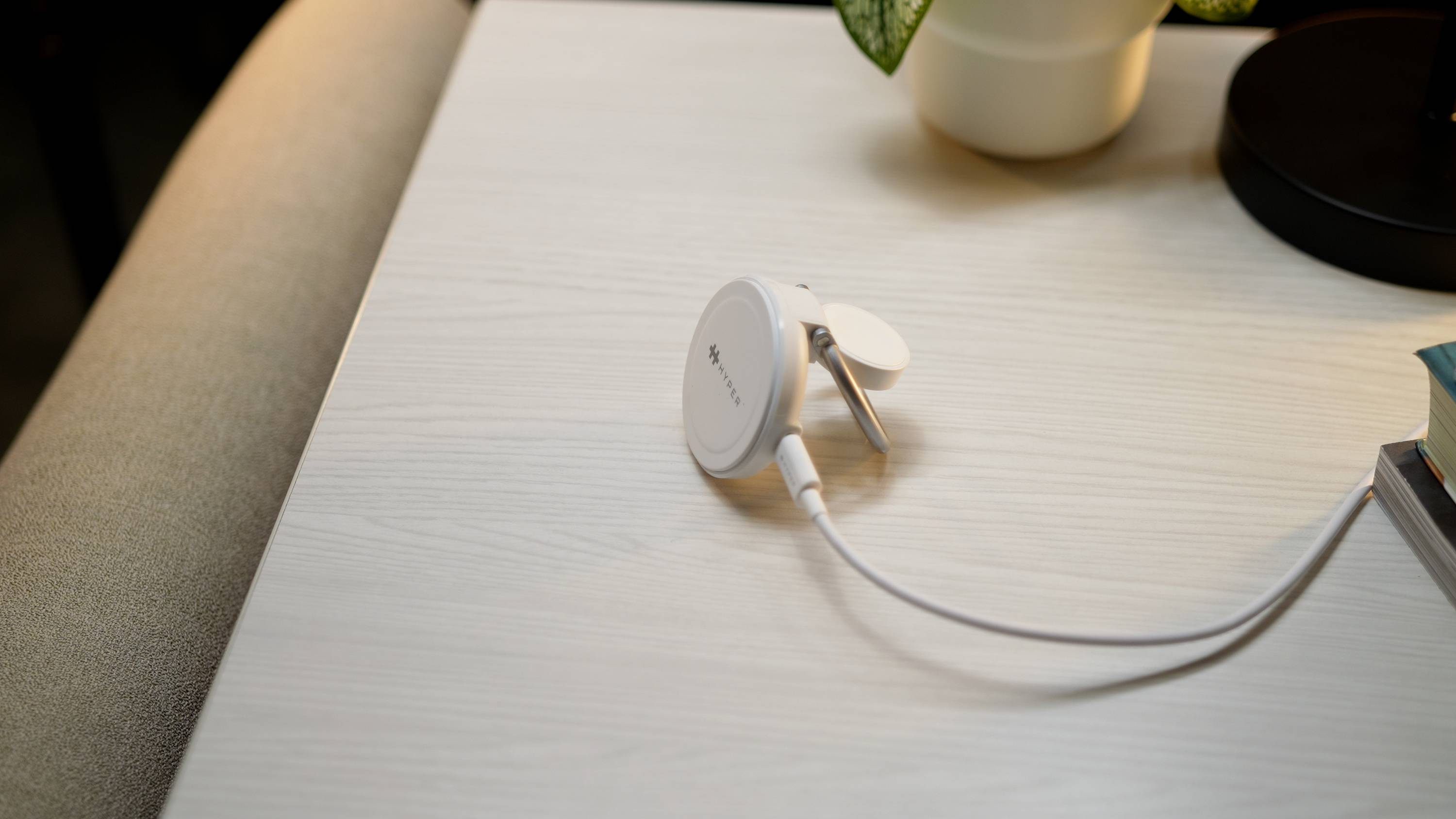 HYPER Ładowarka indukcyjna HyperJuice HJ3310WHGL-10