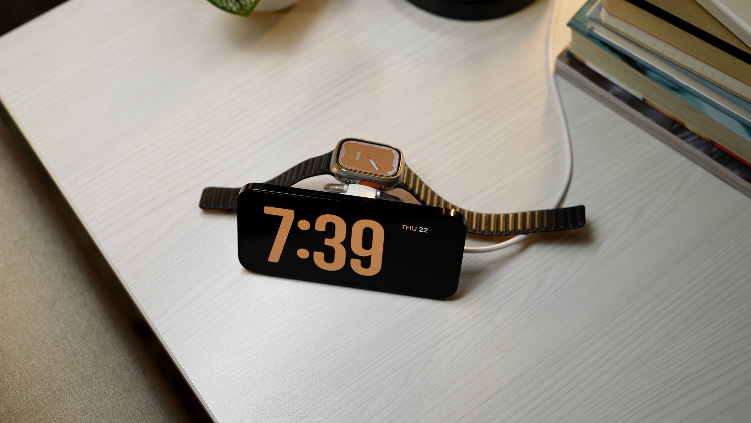 HYPER Ładowarka indukcyjna HyperJuice HJ3310WHGL-12