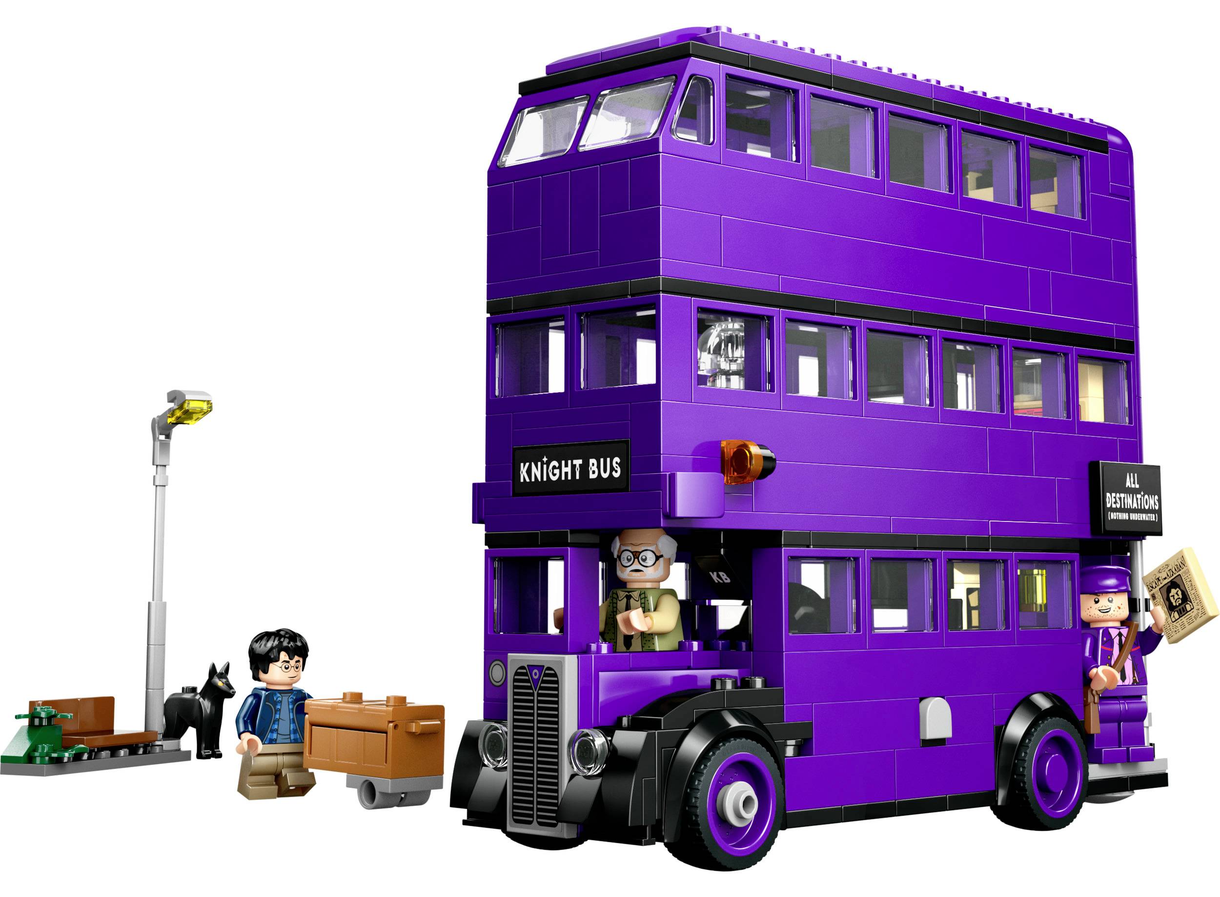Zestaw LEGO fioletowego trzypiętrowego autobusu 'Nocny Błędny Rycerz' z figurkami i akcesoriami, znany z popularnej serii książek o magii.