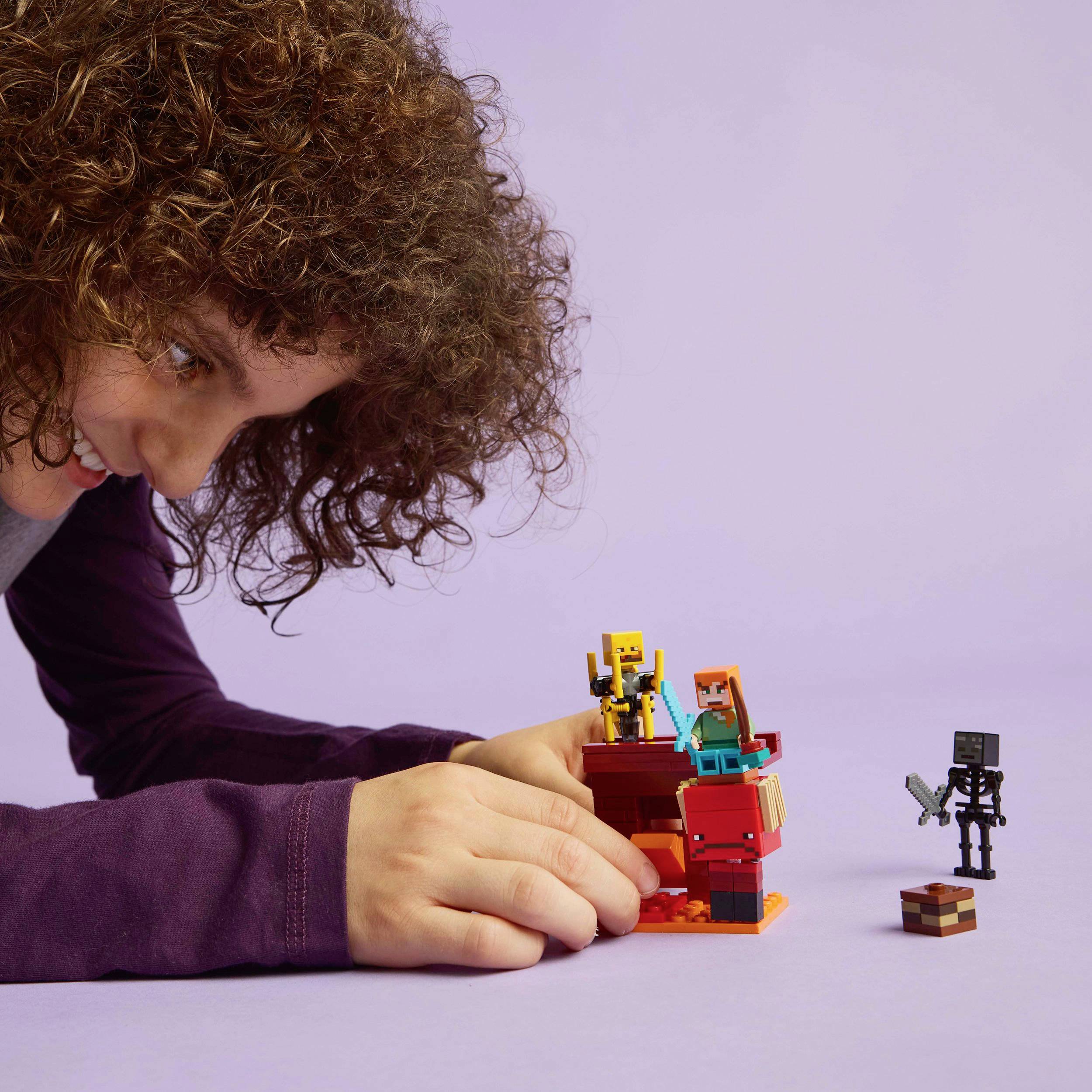 21266 LEGO® MINECRAFT Дуель у лаві Ніжнього світу