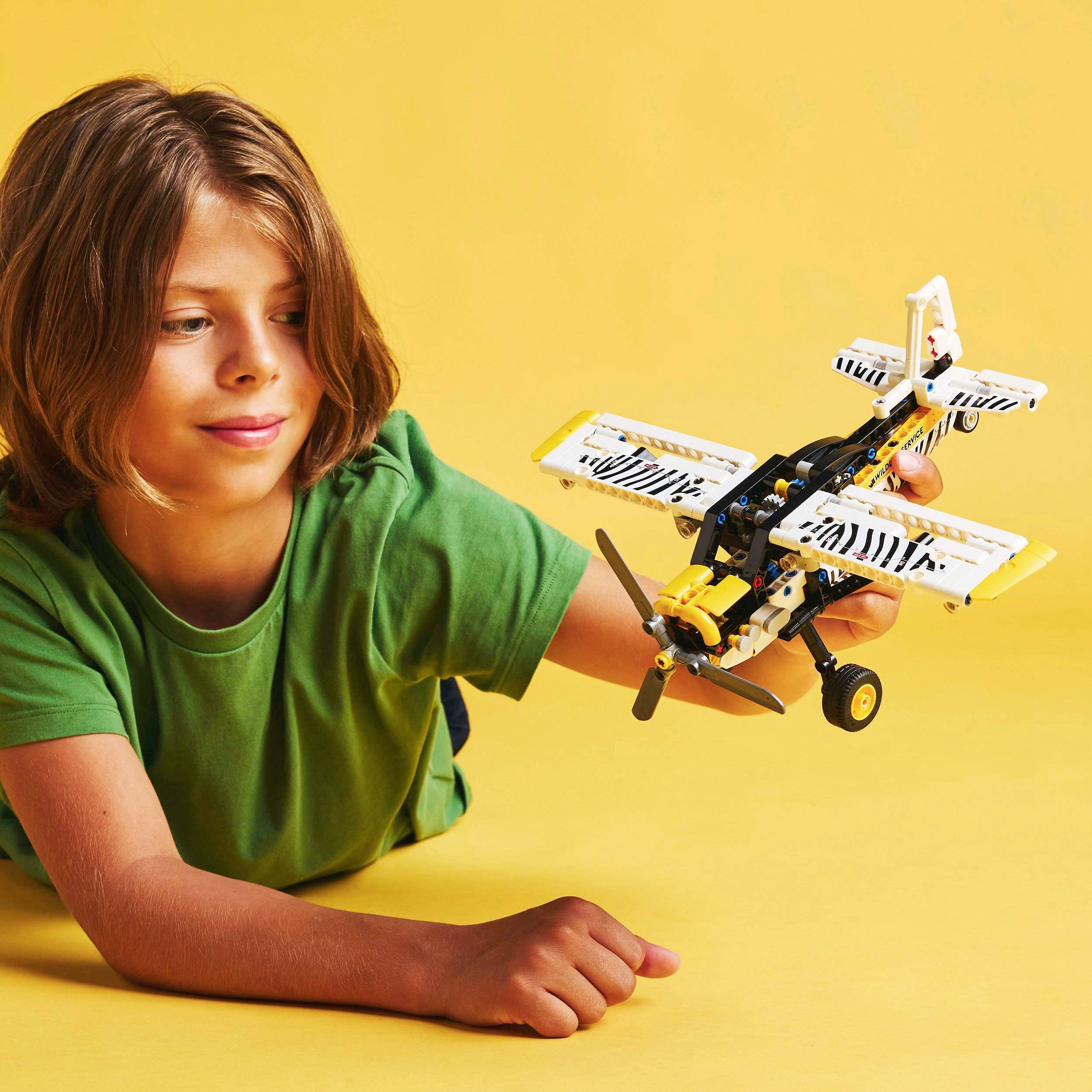 LEGO® TECHNIC 42198 Літак з пропелером 1 шт.