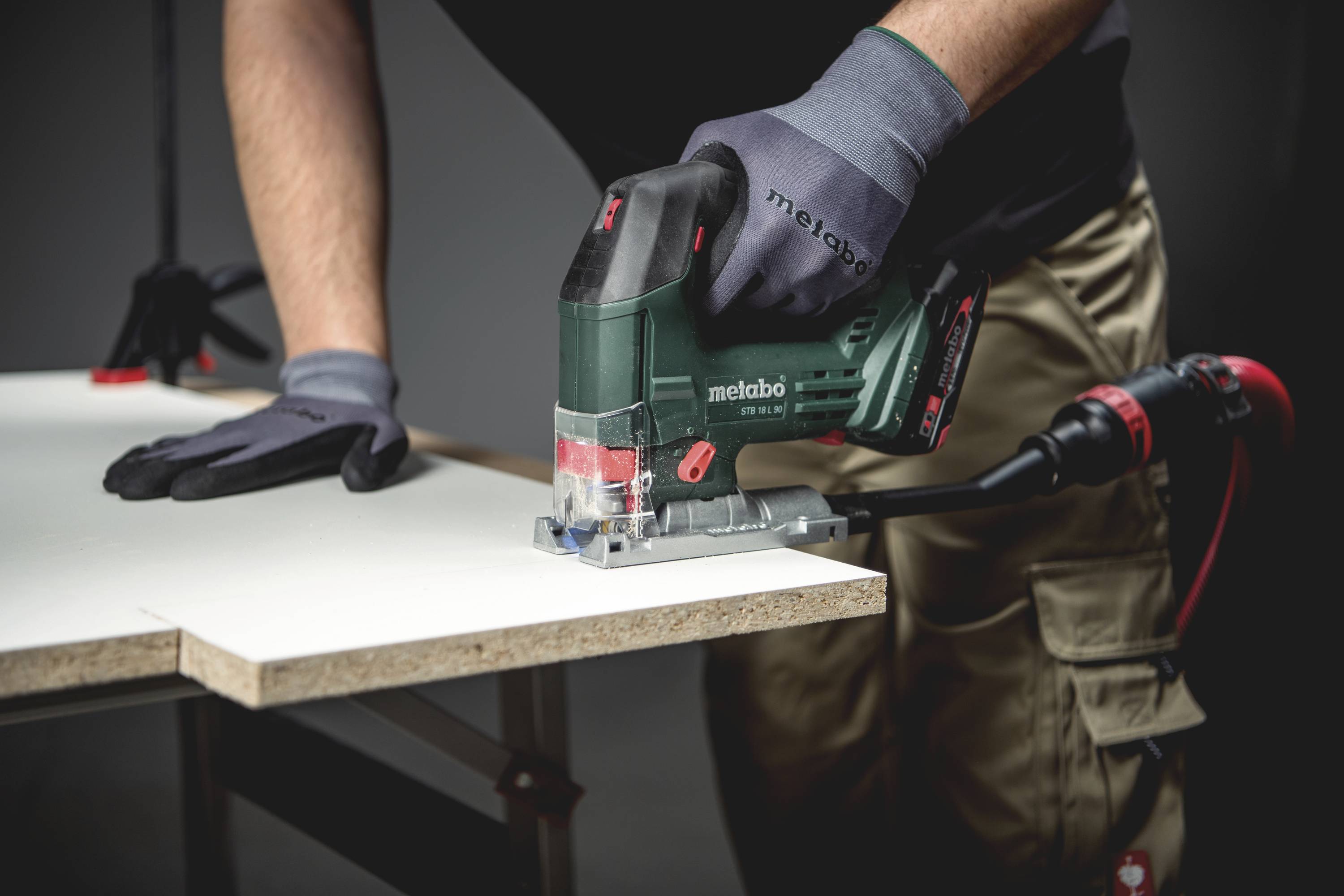Акумуляторний лобзик Metabo STB 18 L 90 601048840 безщітковий, з кейсом, без акумулятора, без зарядного пристрою 18 В Кількість ак