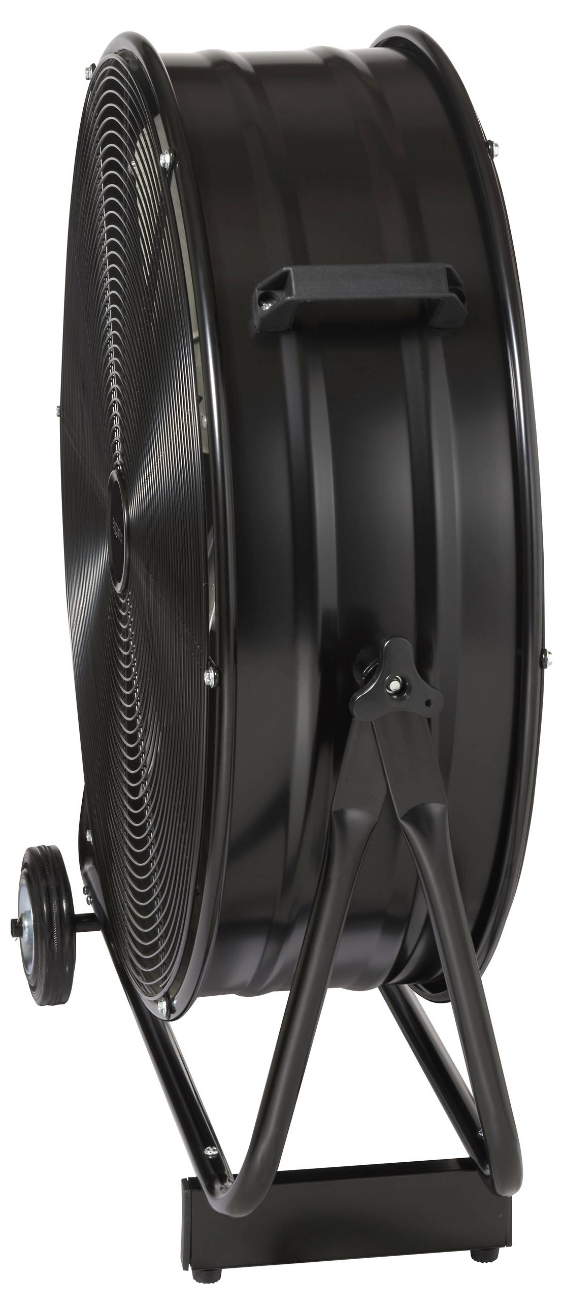 Duży czarny wentylator z uchwytami i kółkami zapewniającymi mobilność. Stoi pionowo i prawdopodobnie nadaje się do zastosowań przemysłowych.