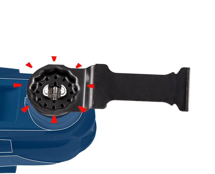 Adapter do wielofunkcyjnego narzędzia w zbliżeniu; pokazuje mechanizm mocowania z sześcioma czerwonymi strzałkami wskazującymi punkty połączeń.