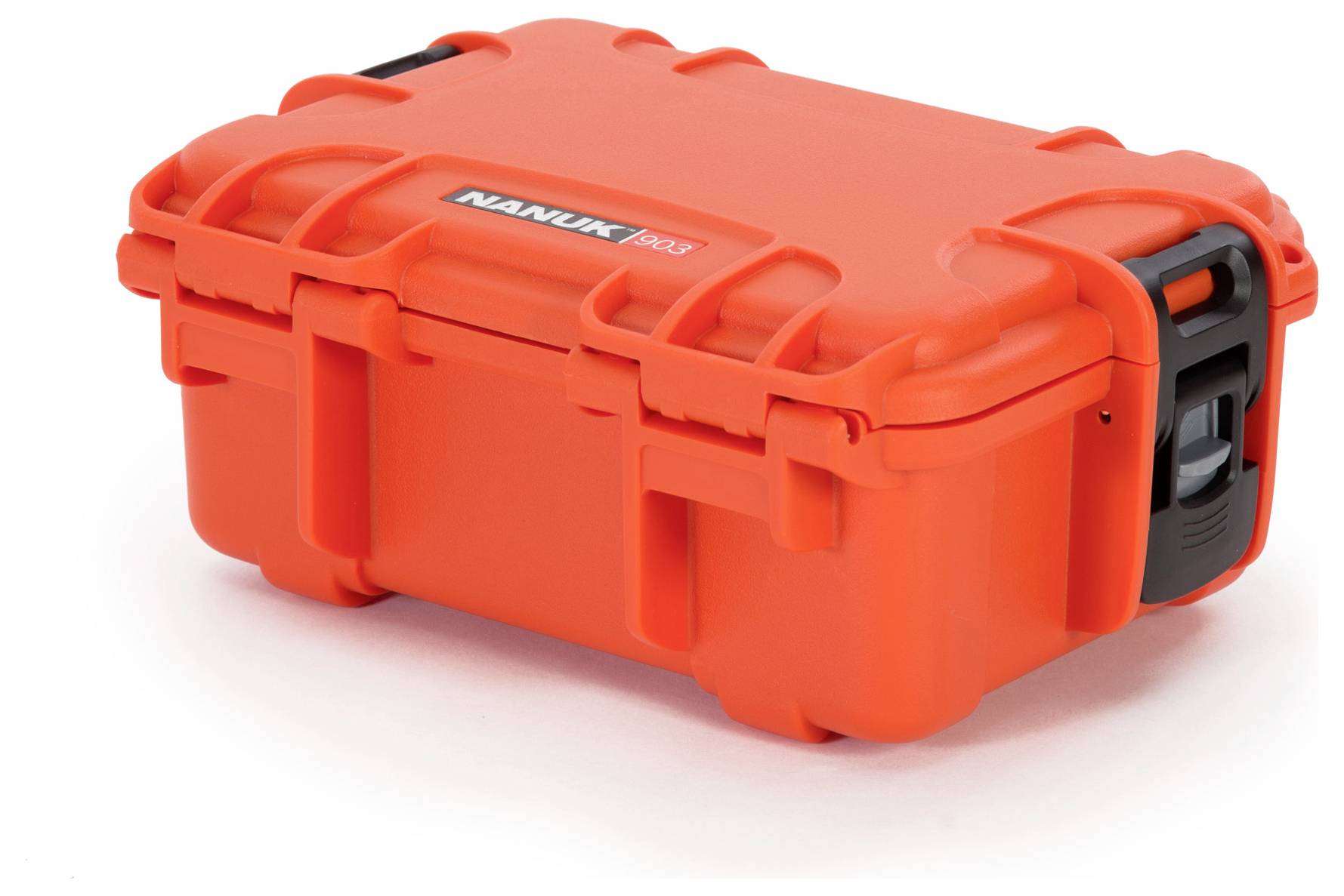 Solidniejszy, pomarańczowy kufer ochronny z czarnym zamknięciem, odpowiedni do transportu delikatnego sprzętu.
