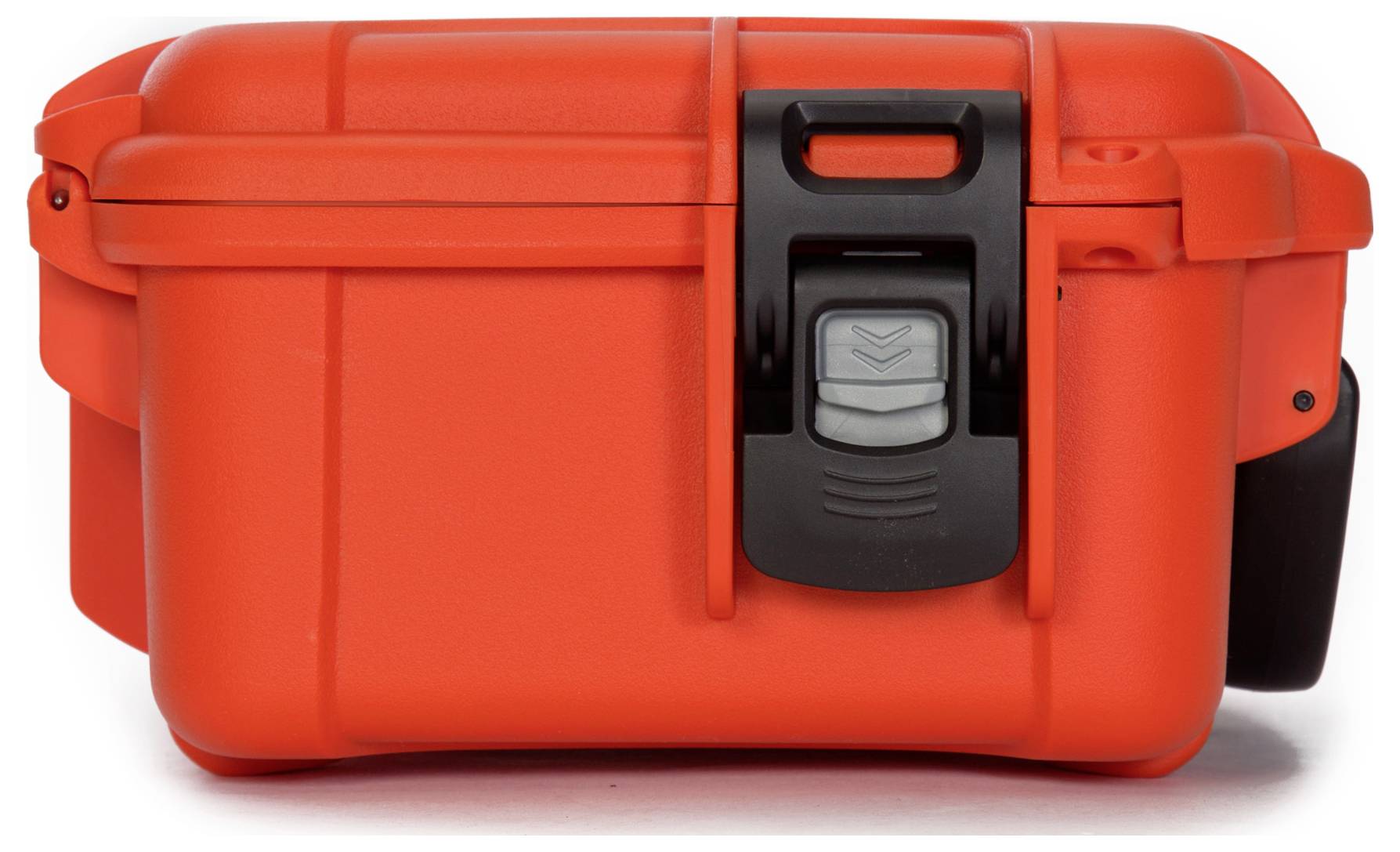 Solidna, pomarańczowa walizka z twardej skorupy z czarnym mechanizmem zamykającym, idealna do bezpiecznego transportu delikatnych urządzeń.