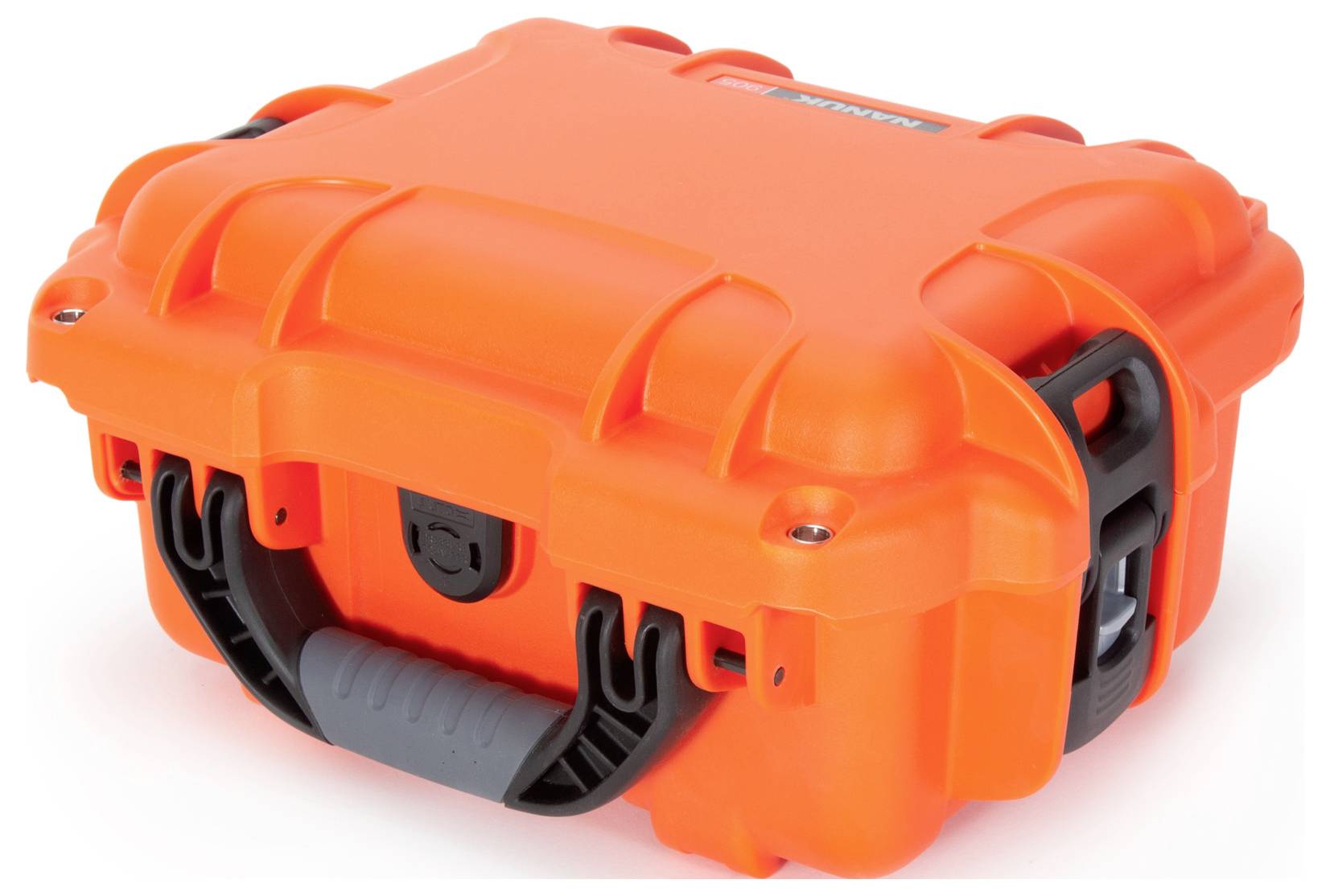 Wytrzymała, pomarańczowa walizka twarda z czarnym uchwytem i zamkami, odpowiednia do bezpiecznego transportu.