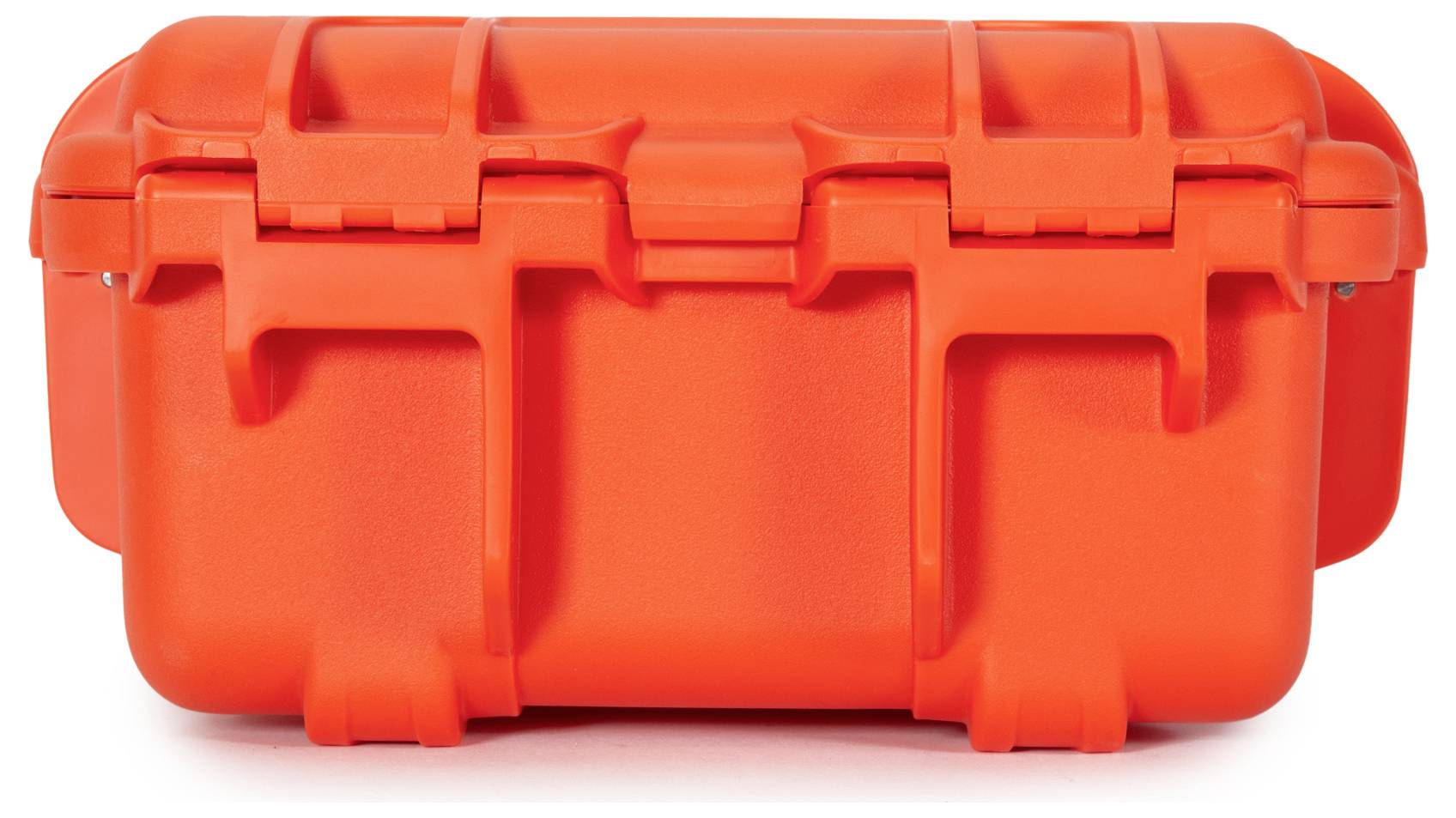 Pomarańczowy, wytrzymały kufer służący do przechowywania lub zabezpieczania delikatnego sprzętu.