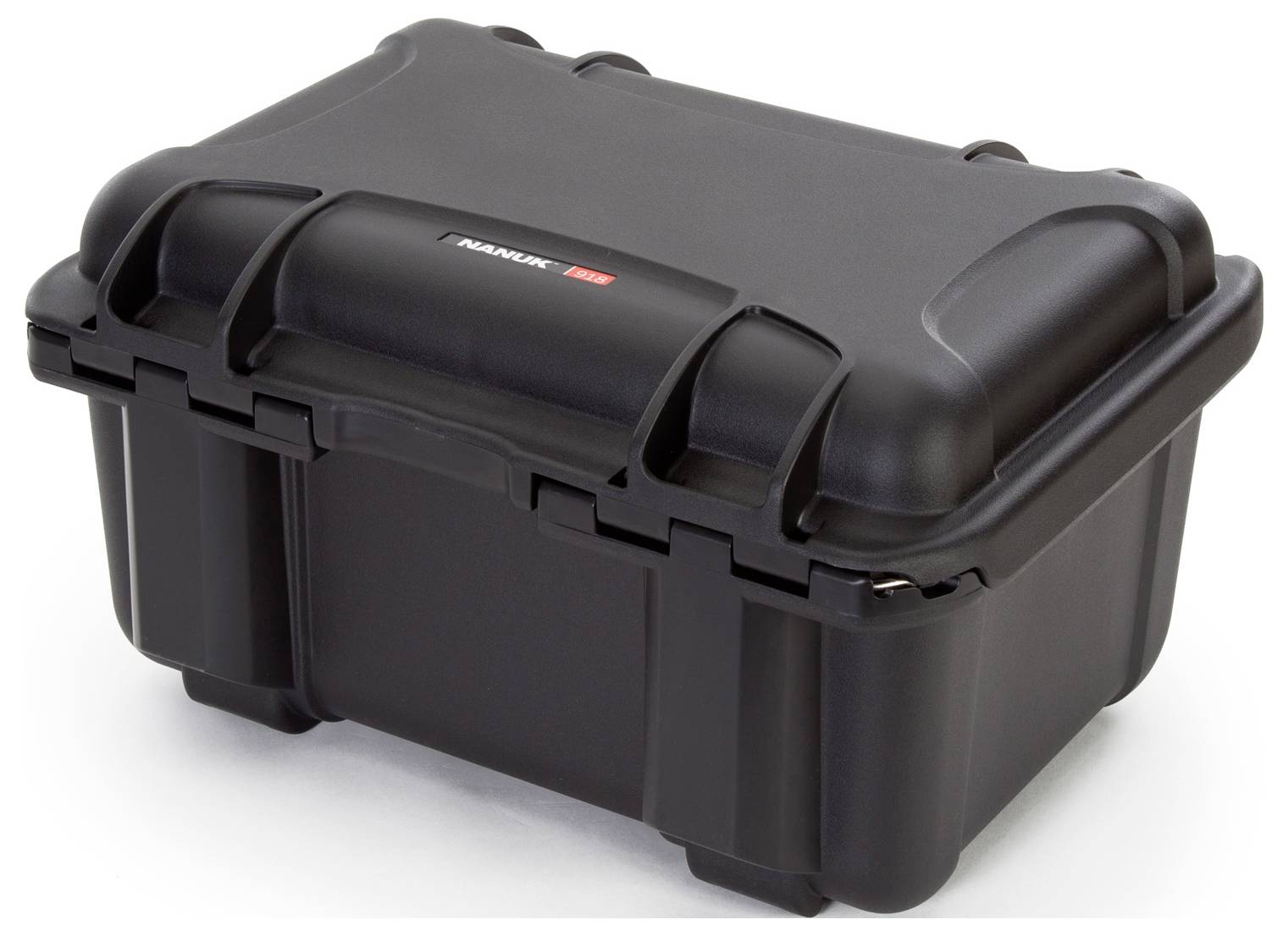 Solidny, czarny kufer transportowy z zaokrąglonymi narożnikami, idealny do bezpiecznego przewozu delikatnego sprzętu.