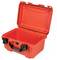 Czerwony, otwarty sztywny kufer ochronny z czarną rączką, odpowiedni do bezpiecznego transportu delikatnych przedmiotów.