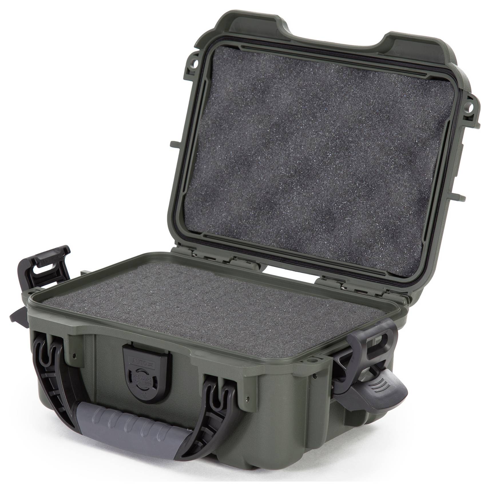 Otwarty, wytrzymały zielony kufer z wkładkami piankowym do ochrony delikatnych przedmiotów, odpowiedni do podróży lub przechowywania.