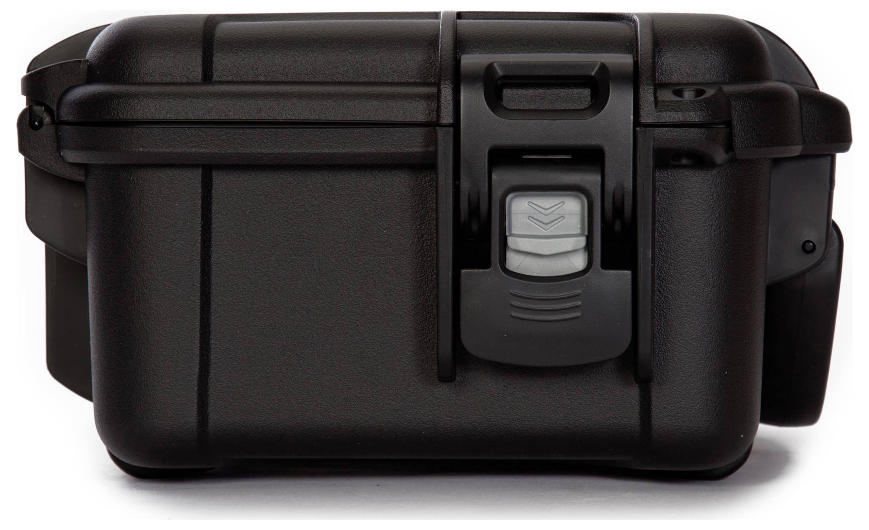 Czarny, wytrzymały futerał ochronny z zatrzaskiem, odpowiedni do bezpiecznego transportu delikatnych urządzeń lub narzędzi.