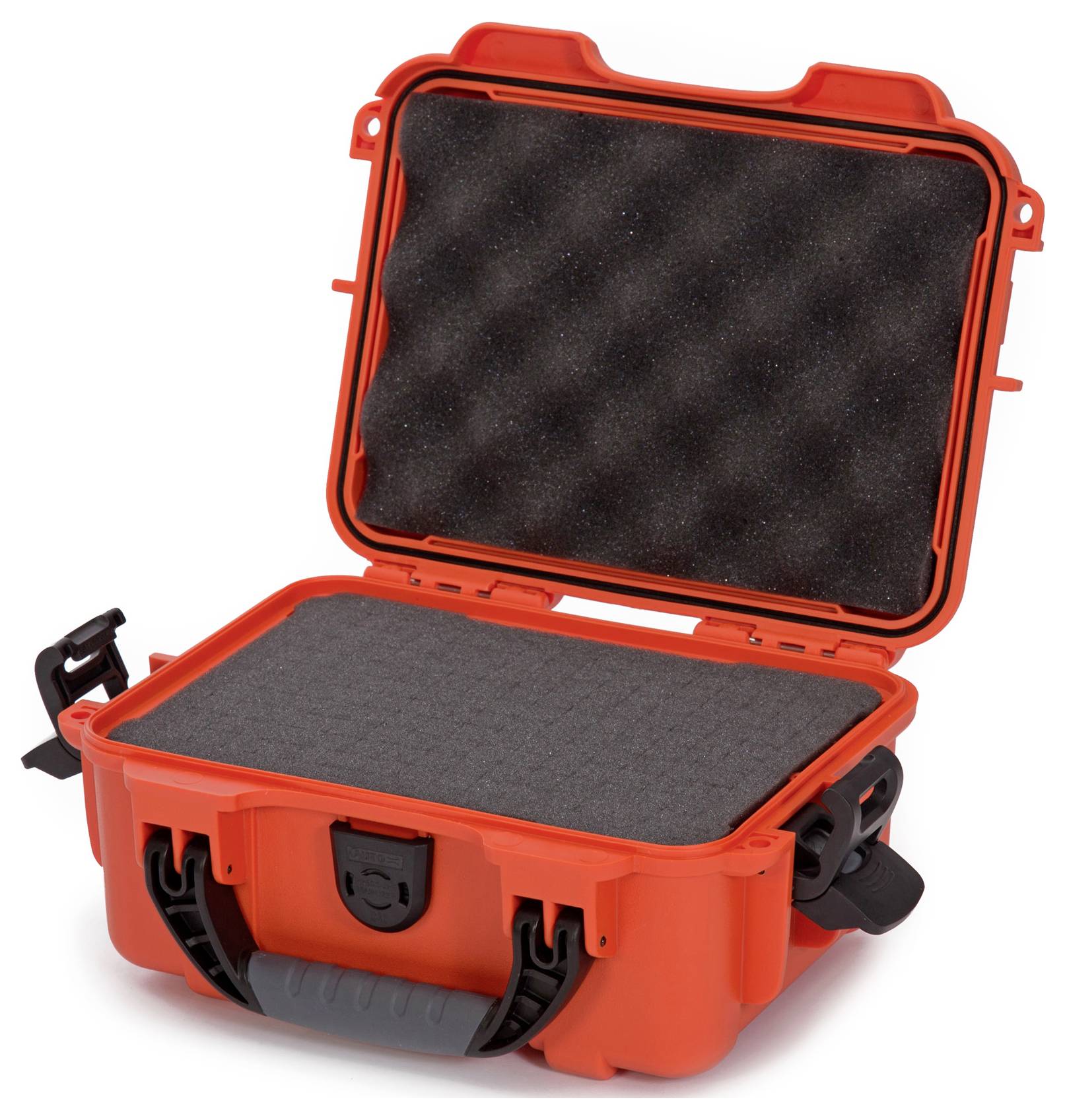 'Otwarty, wytrzymały, czerwony kufer ochronny z wyściółką piankową wewnątrz, odpowiedni do bezpiecznego transportu delikatnych przedmiotów.'