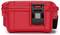 Czerwony, solidnie wyglądający kufer ochronny z czarnym zamknięciem, odpowiedni do bezpiecznego transportu i przechowywania delikatnych urządzeń.