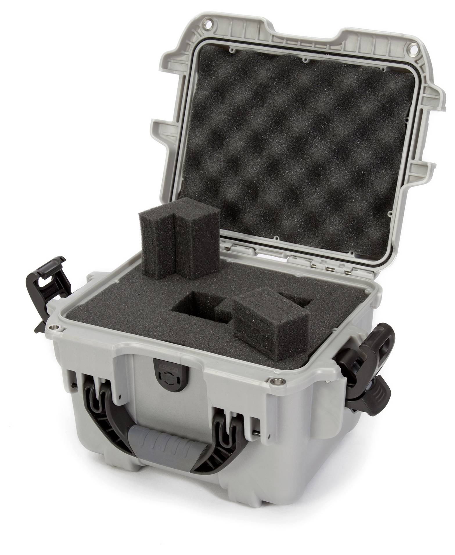 Szary, otwarty kufer ochronny z wkładką piankową, przeznaczony do bezpiecznego transportu delikatnych urządzeń.