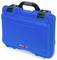 Niebieski kufer ochronny z wytrzymałym uchwytem, odpowiedni do bezpiecznego przechowywania wrażliwych urządzeń lub narzędzi.
