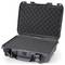 Szary, otwarty kufer ochronny z wyściółką piankową. Idealny do bezpiecznego transportu delikatnych przedmiotów.