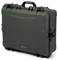 Solidna, zielona walizka twarda z czarnym uchwytem i zamkami, idealna do zabezpieczania delikatnego sprzętu.