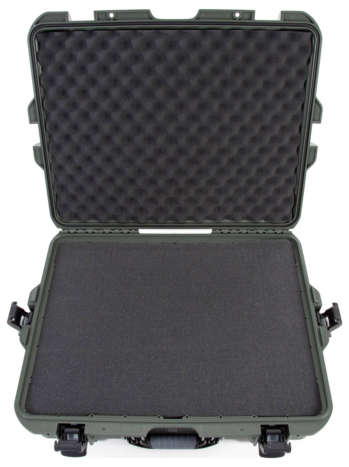 Otwarty, pusty kufer z wyściełanym wnętrzem, odpowiedni do bezpiecznego transportu delikatnych przedmiotów.