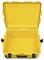 Żółta, pusta walizka z otwartą pokrywą; posiada solidne krawędzie i zatrzaski, nadająca się do podróży lub przechowywania.