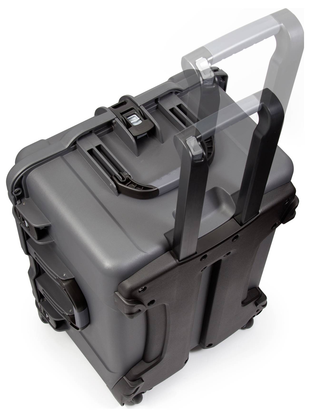 Solidny czarny walizka na kółkach z wysuwaną rączką, idealna do bezpiecznego transportu sprzętu lub delikatnych przedmiotów.