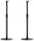 Dwa czarne, regulowane stojaki głośnikowe z okrągłymi podstawami, stojące pionowo obok siebie. Idealne do domowego kina lub systemów muzycznych.