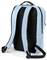 Jasnobłękitny plecak z czarnymi pasami i tylną częścią. Posiada górny uchwyt do przenoszenia oraz kilka kieszeni bocznych.