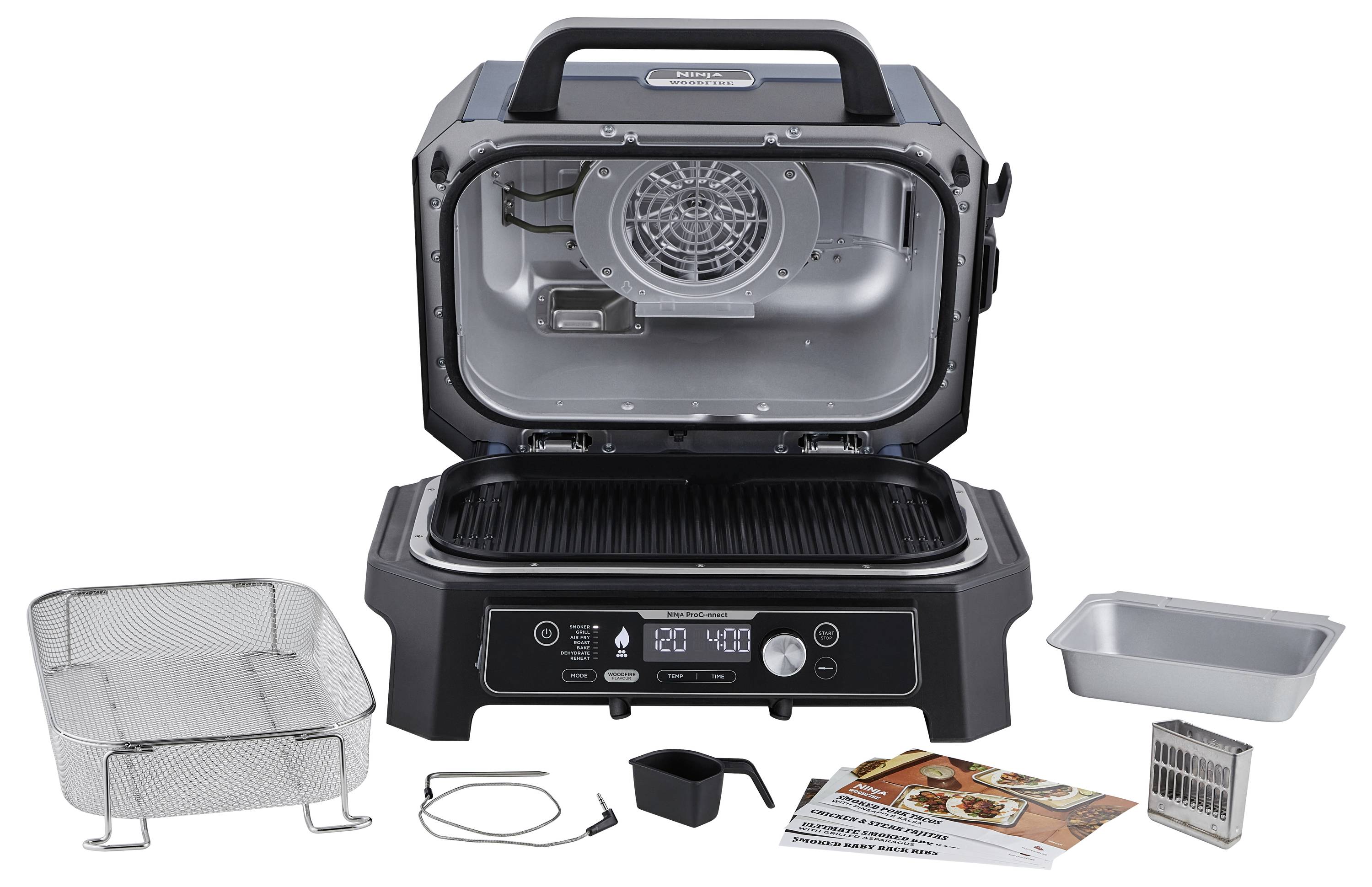 Grill wielofunkcyjny z otwartą pokrywą, wyświetlaczem cyfrowym, koszyczkiem, patelnią, szpikulcem, instrukcją obsługi i książką kucharską.