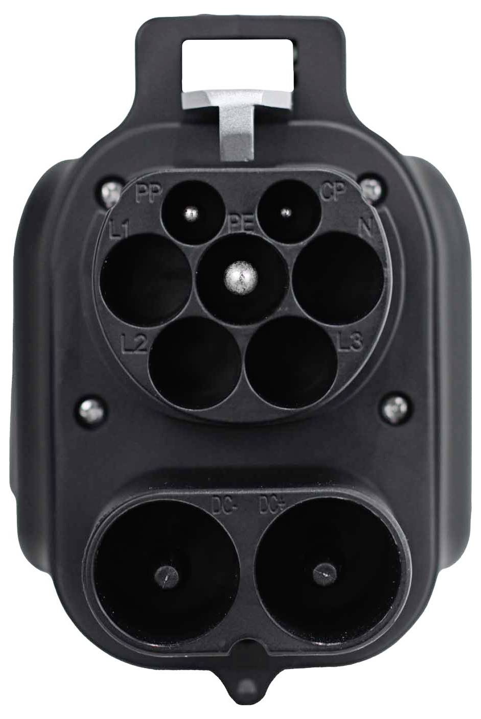 Zbliżenie elektrycznej wtyczki ładowania przedstawiającej złącza ładowania Typ-2 oraz prądu stałego (DC). Głównie w kolorze czarnym.