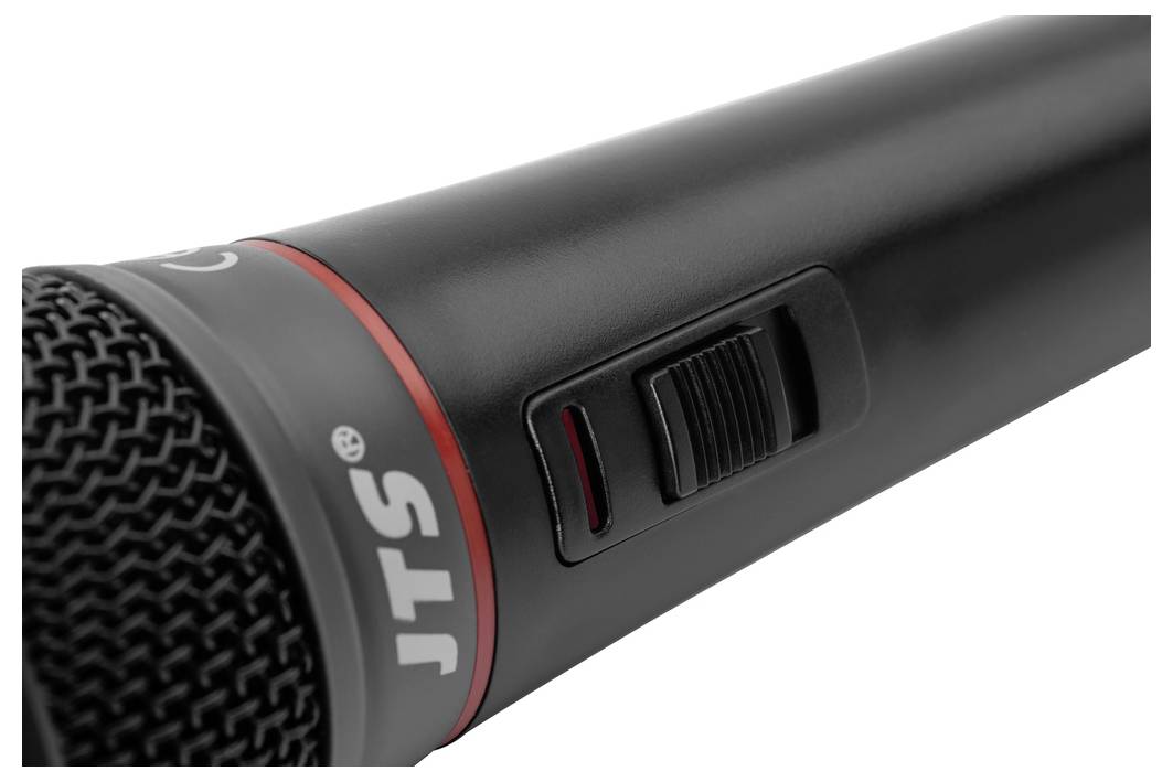 Czarny mikrofon w zbliżeniu z przełącznikiem przesuwanym z boku.