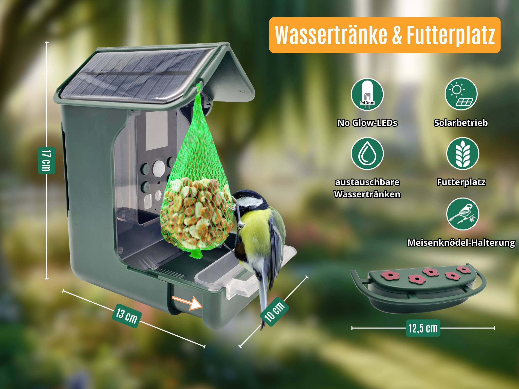 Poidło dla ptaków z panelem słonecznym, dozownikiem wody i uchwytem na kulki dla sikorek. Napis 'Poidło i miejsce dokarmiania'.