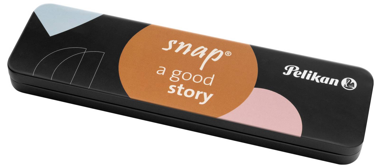 Piórnik Pelikan z geometrycznymi wzorami i napisem 'snap a good story'.
