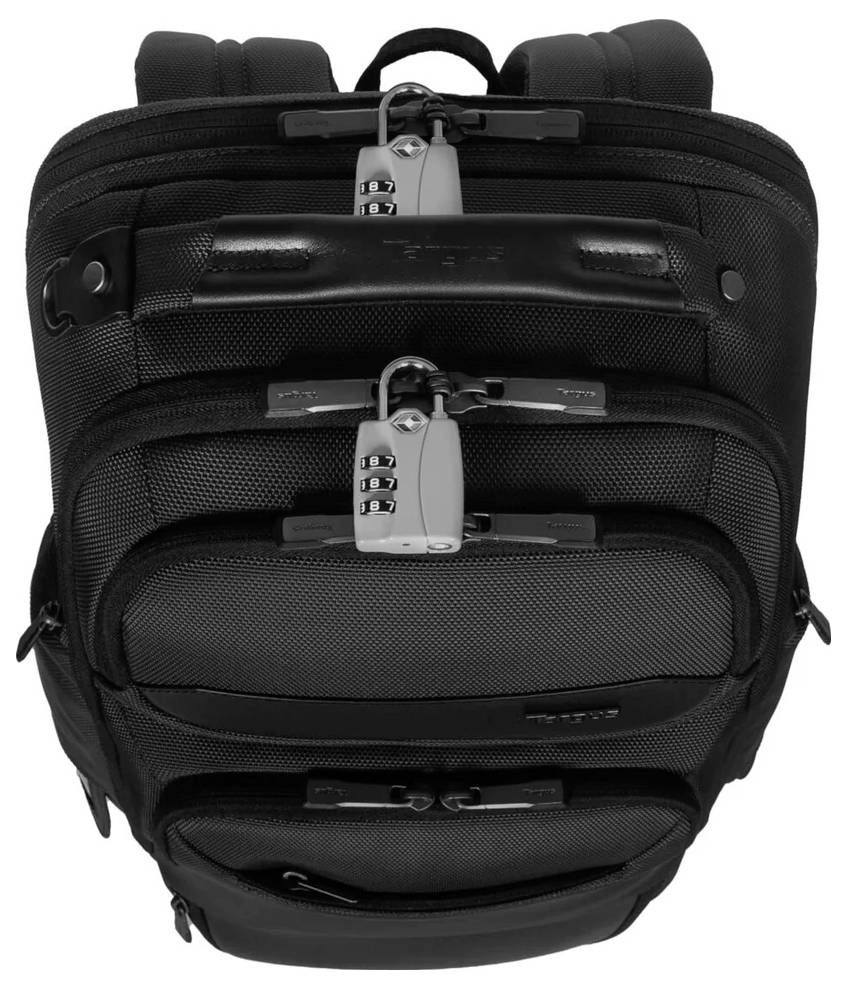 Czarny plecak z wieloma kieszeniami na zamek błyskawiczny i metalowymi zapięciami.