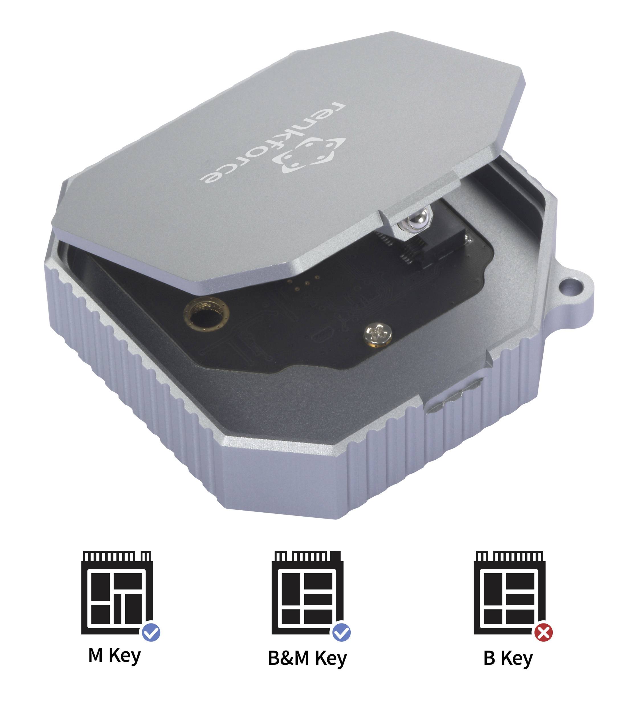 Adapter do dysków SSD z kluczami M-, B&M- i B-. Obudowa otwarta, widok gniazd umożliwiających obsługę różnych formatów dysków SSD.