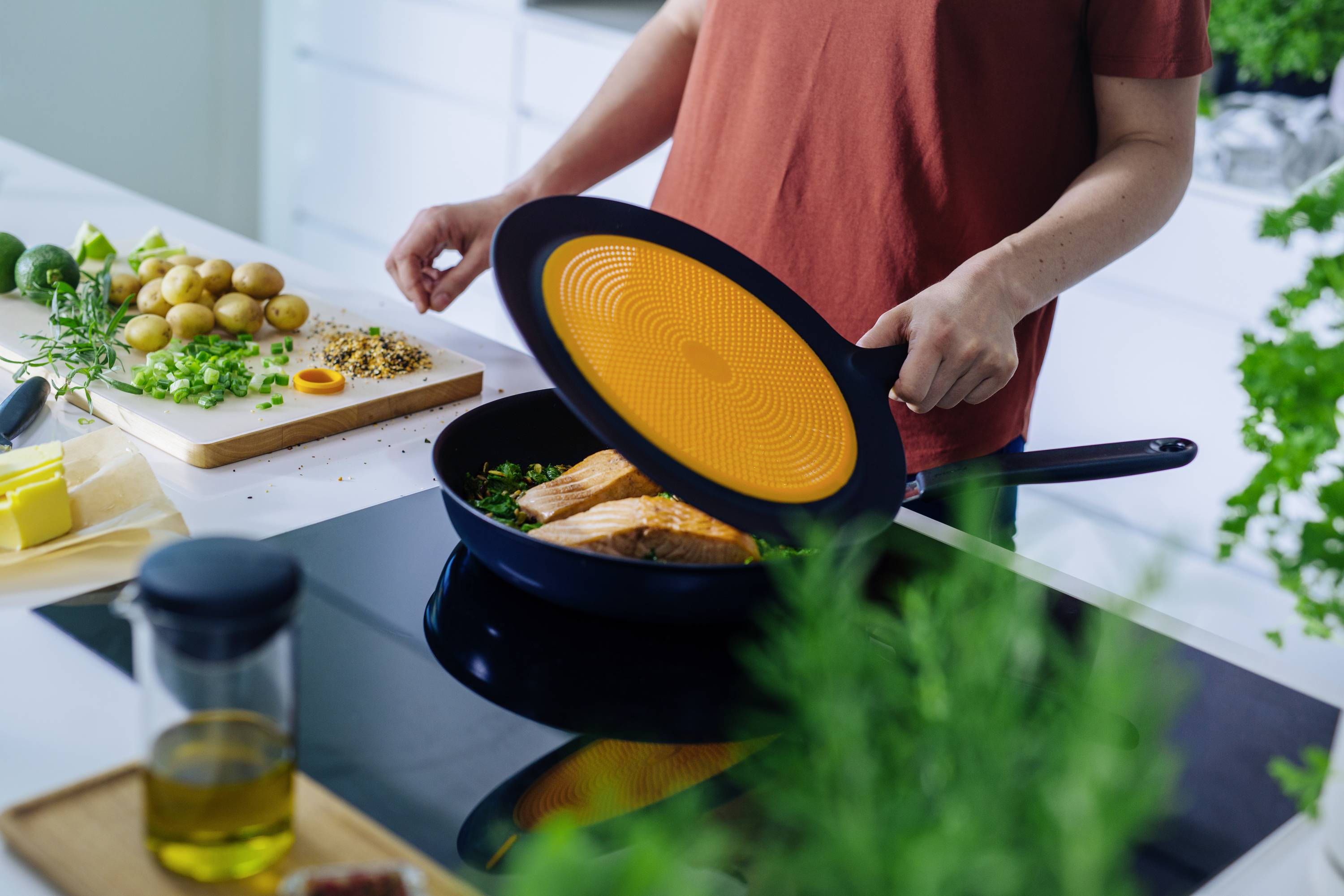 Фіскарс 1027305 Функціональний бризкозахисний екран