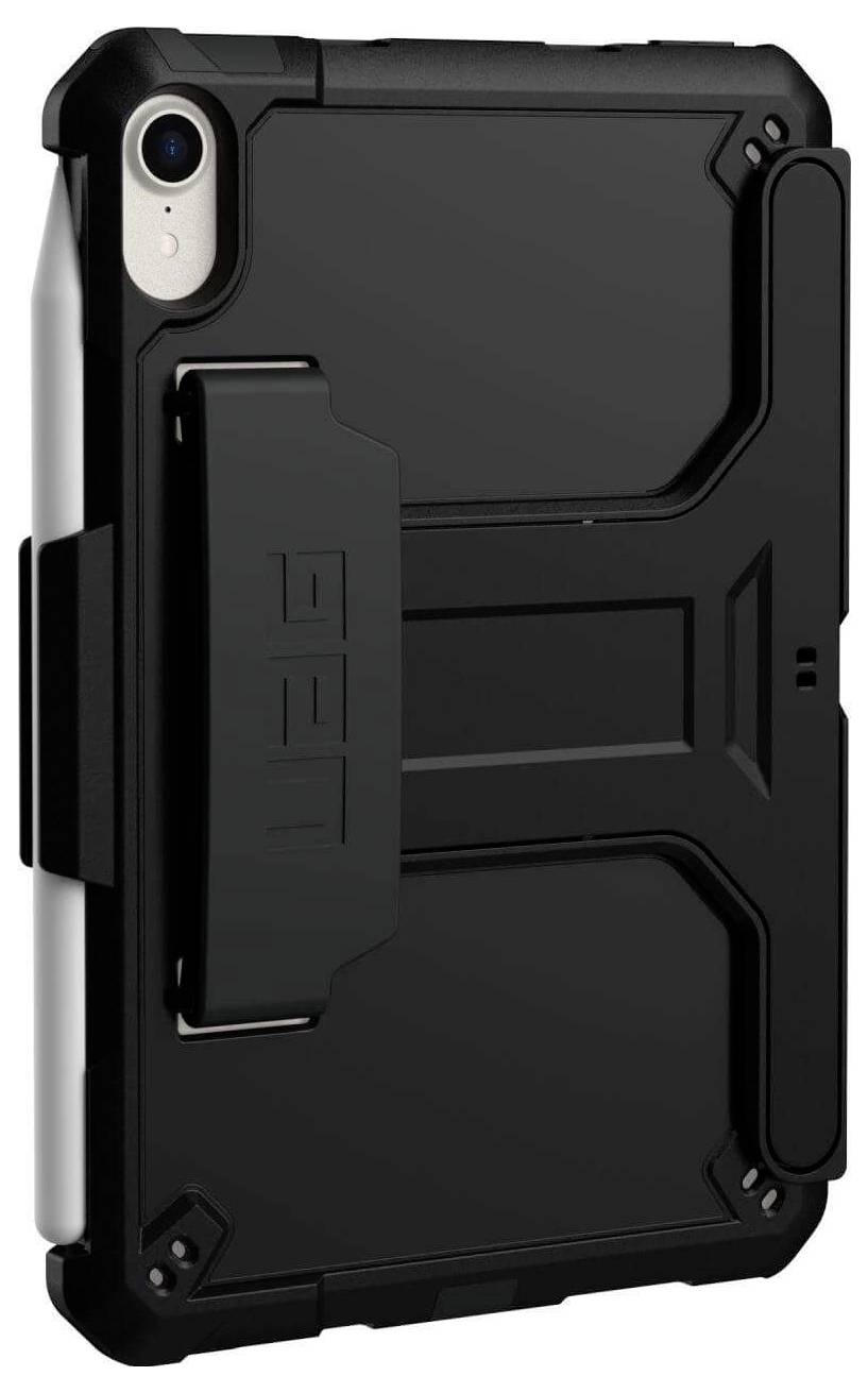 Czarne, wytrzymałe etui na iPada z wzmocnionymi narożnikami i składaną podstawką, zapewniające dodatkową ochronę.