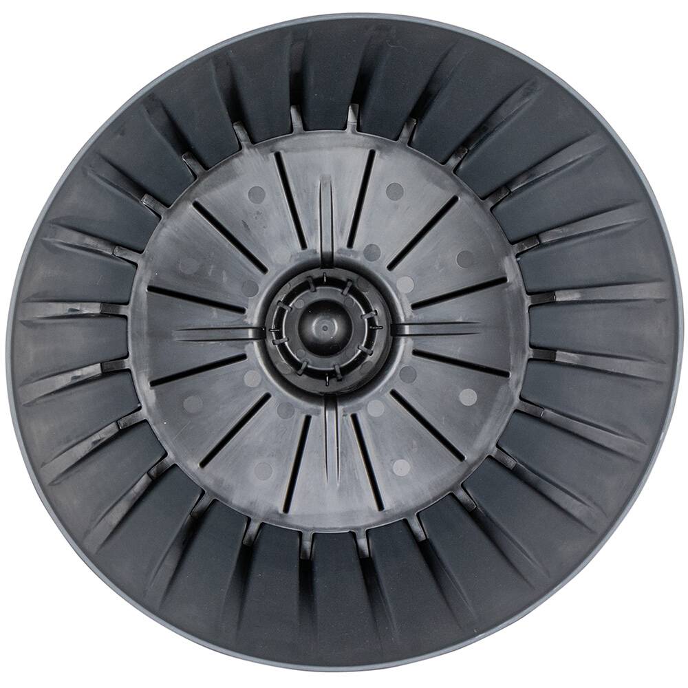 Szara, okrągła struktura z tworzywa sztucznego z pionowymi żebrami i centralnym wzorem w kształcie koła pośrodku.