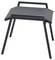 Nowoczesny, ciemny stołek z czterema skośnie ustawionymi metalowymi nogami i prostokątnym siedziskiem. Odpowiedni do użytku wewnątrz i na zewnątrz pomieszczeń.
