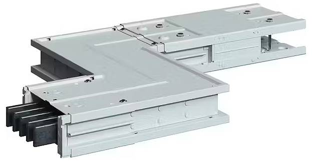 Szara, mająca kształt litery L, komponenta sprzętowa z wieloma szczelinami i otworami na śruby, prawdopodobnie przeznaczona do zastosowań przemysłowych.