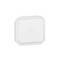 Kwadratowe, białe urządzenie z zaokrąglonymi narożnikami, prawdopodobnie produkt techniczny, sfotografowane na białym tle.