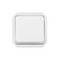 Kwadratowy, biały włącznik światła z zaokrąglonymi rogami na białym tle.
