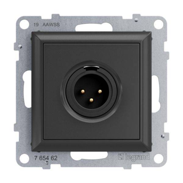 Czarna wtyczka XLR z trzema pinami, zamontowana na prostokątnej płytce metalowej.