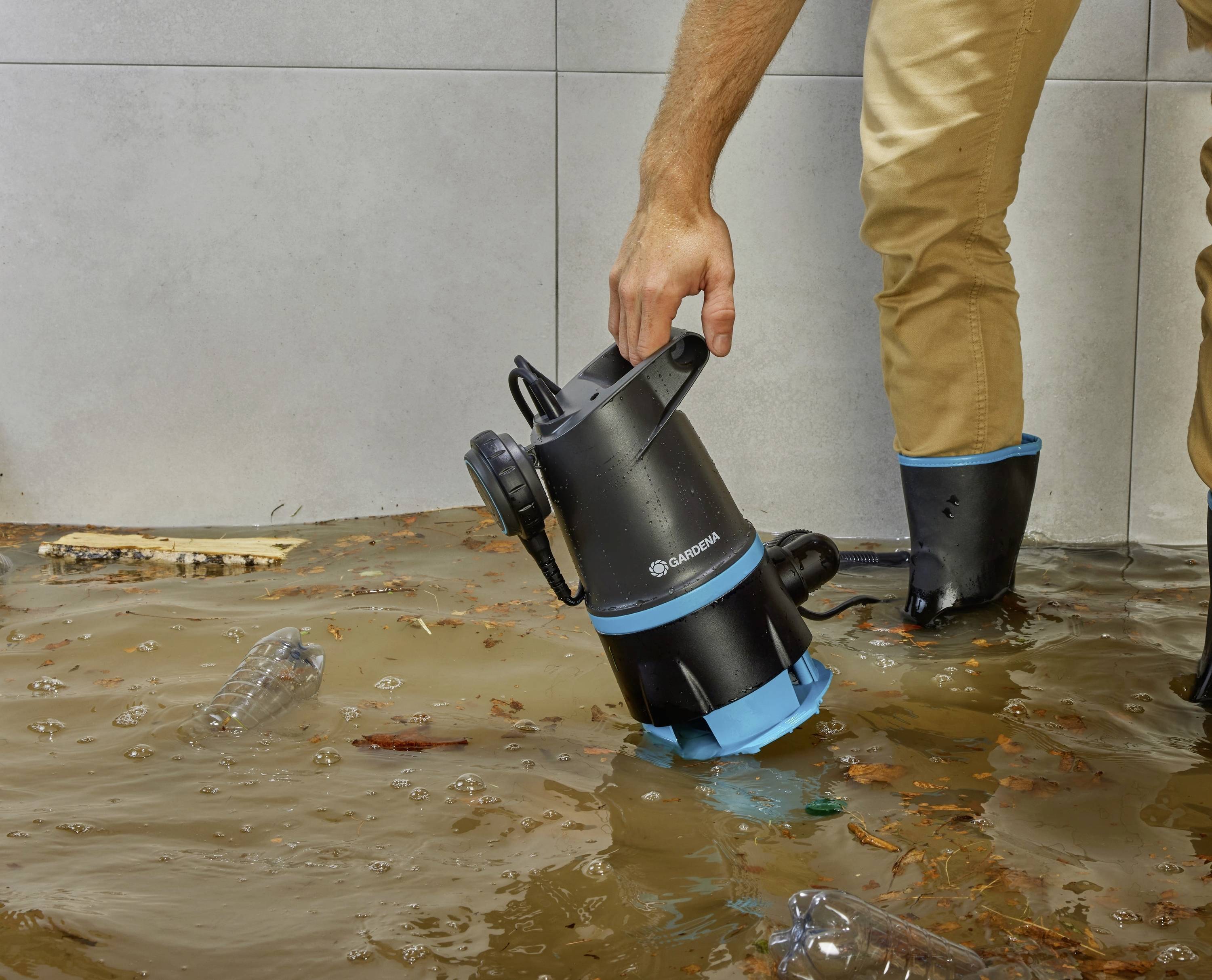 GARDENA 09018-47 2-in-1-Klar-/Schmutzwasser-Tauchpumpe 20000 BASIC Занурювальний насос 20000 л/год 9 м