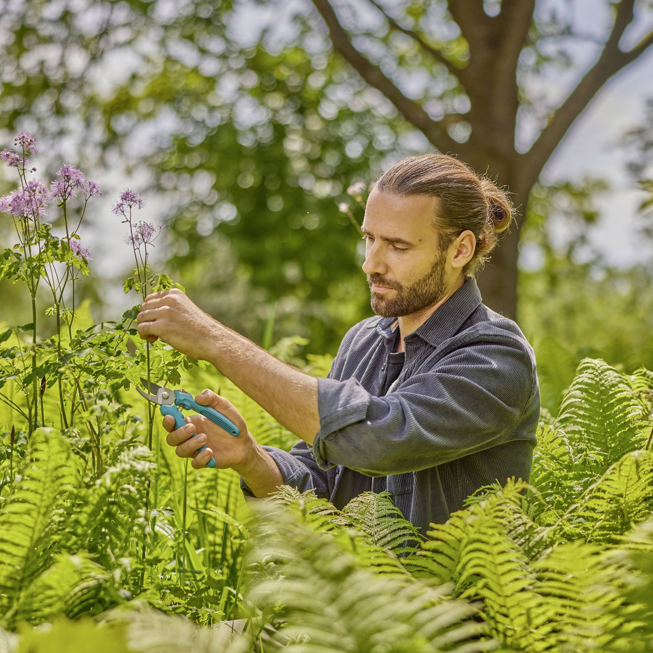 Садові секатори GARDENA 12230-20 EasyCut, обхідні