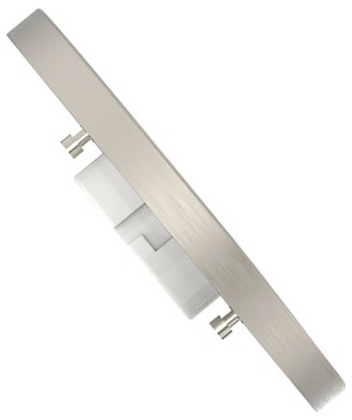 Płaska, okrągła lampa sufitowa z metalu, widok z boku; minimalistyczny design, jasna powierzchnia, widoczne centralne mocowanie żarówki.