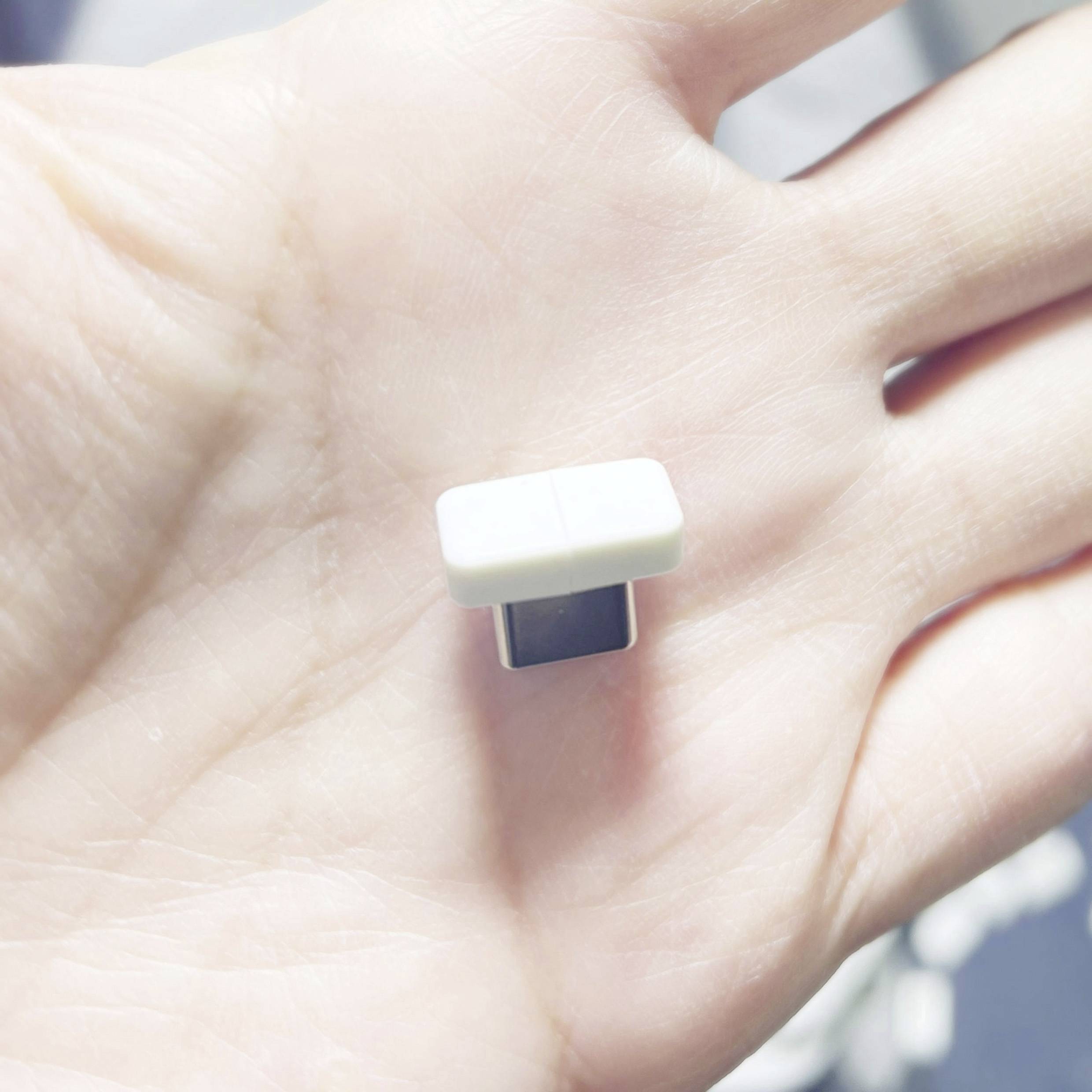 Klawiatura Matias FK413D-DE Sculpted Ergonomic Rechargeable Keyboard for Mac Niemiecka, QWERTZ, Macintosh-9